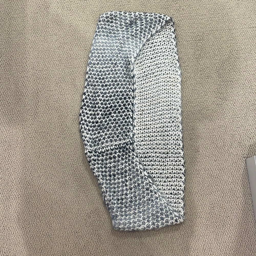 Old Navy - Knit Gray + White Infinity Scarf